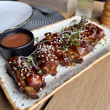 Ребра в соусі барбекю       (Ribs in BBQ sauce)