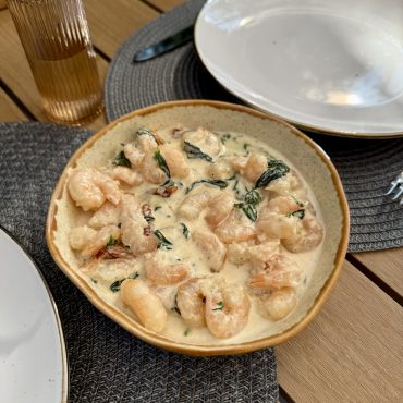 Креветки по-тосканськи          (Hot pan with shrimps)