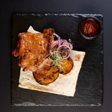 Грильоване філе курячого стегна         (Grilled boneless chicken thighs)