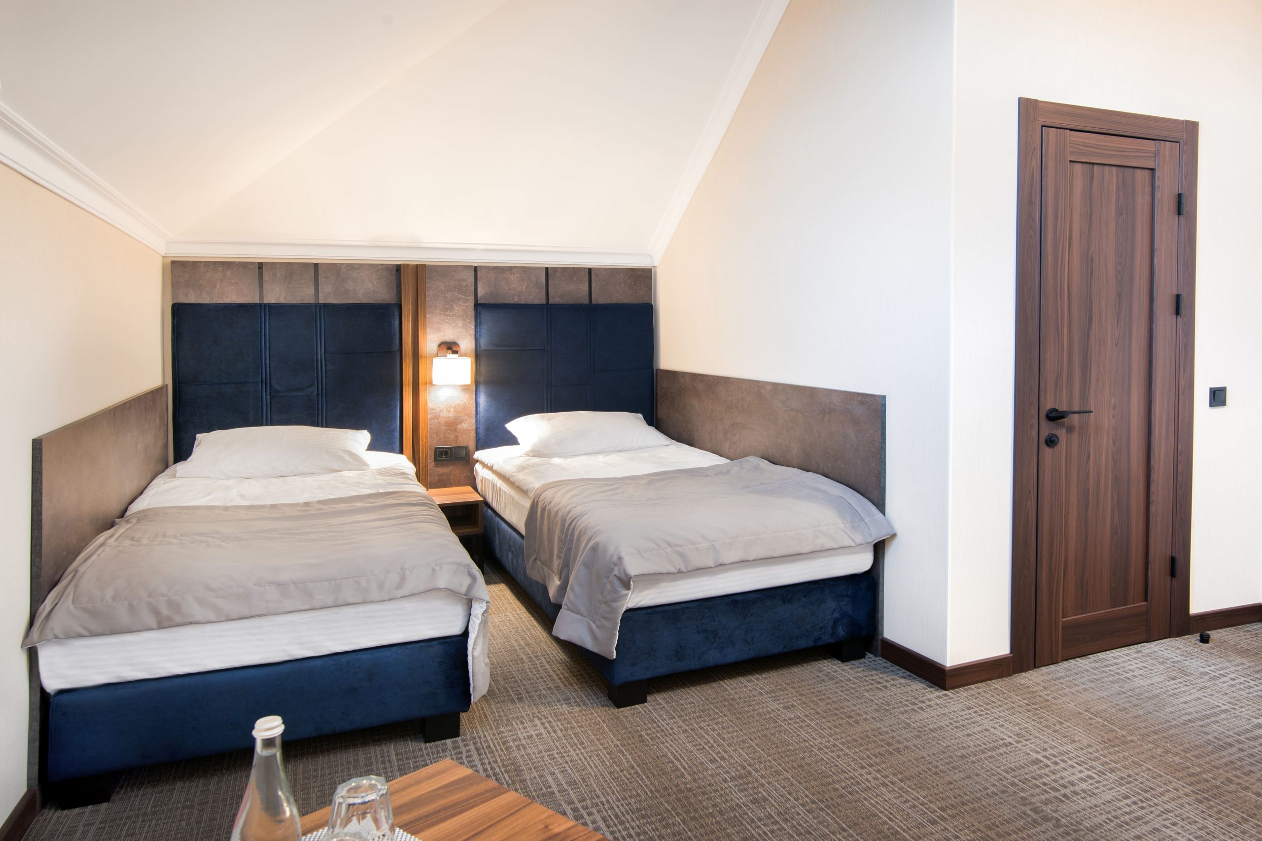 Двомісний номер з двома односпальними ліжками