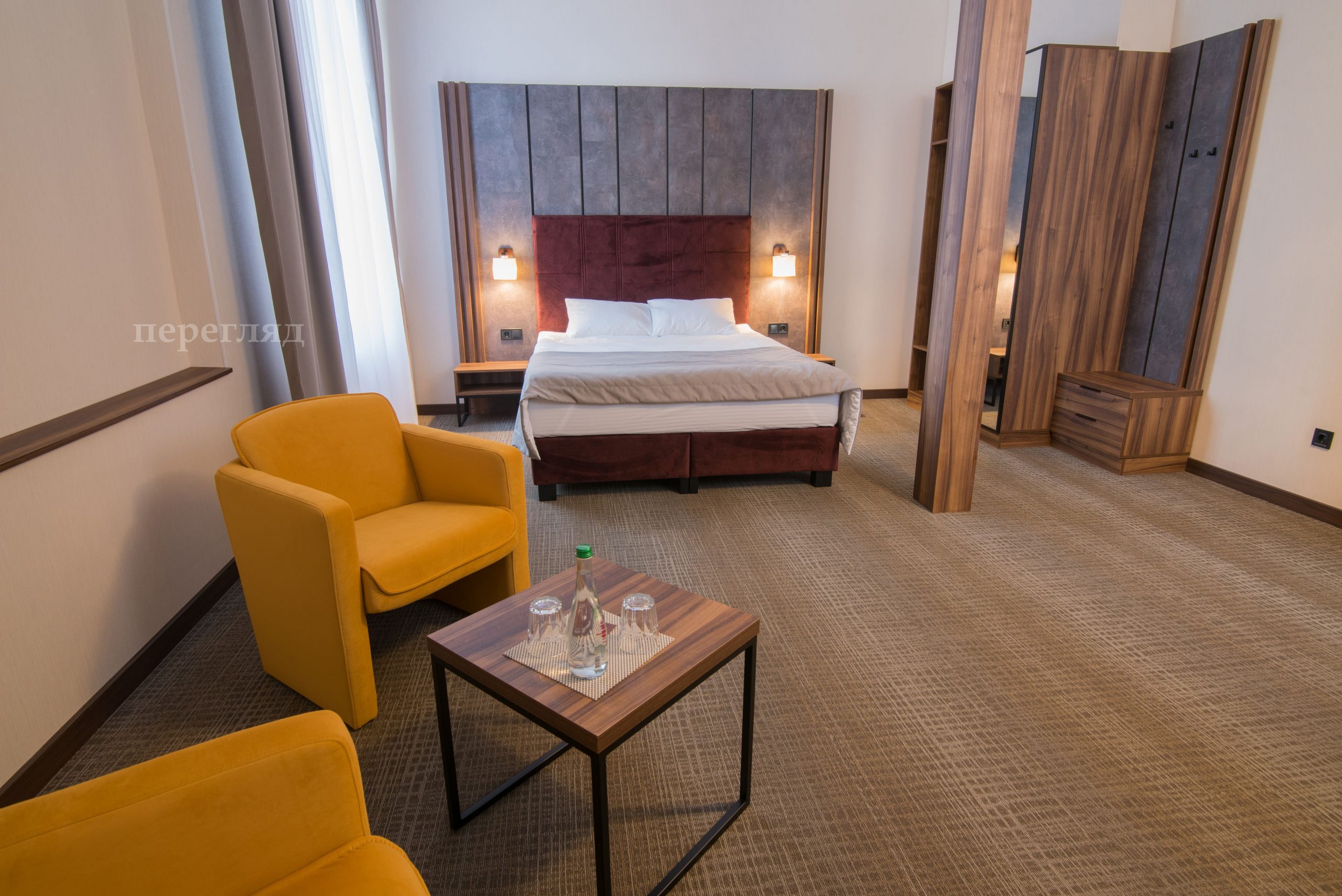 Люкс з ліжком розміру king-size