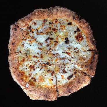 Піца Кватро Формаджі  (Pizza Quattro Formaggi)