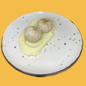 Курячі мітболи з картопляним пюре   (Chicken meatballs with mashed potatoes)