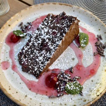 Торт “П’яна вишня”